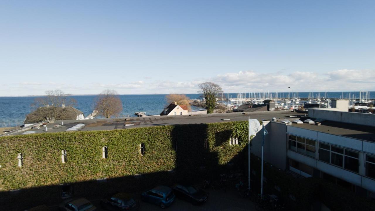 Marina 3*