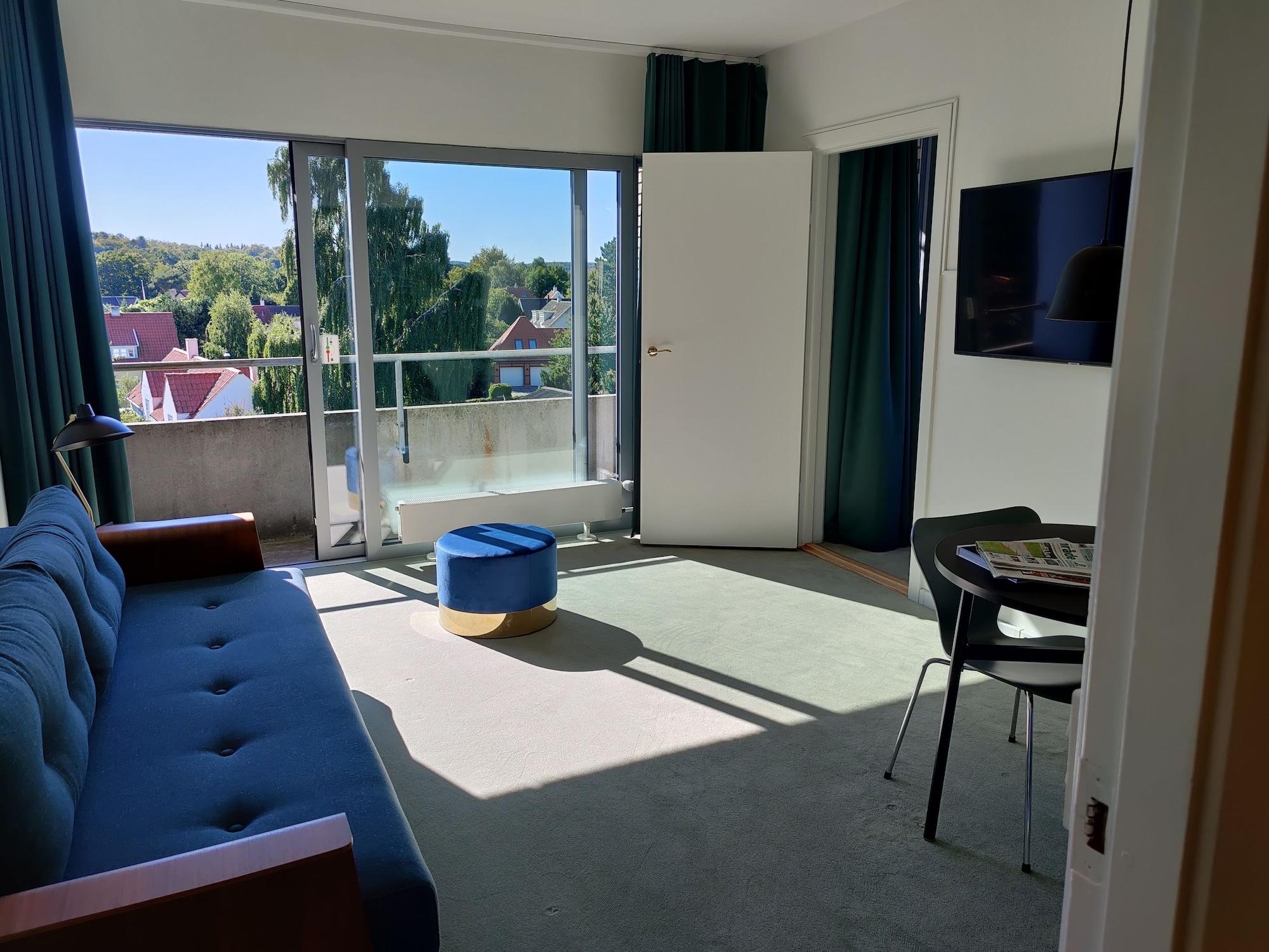 Marina Hotel